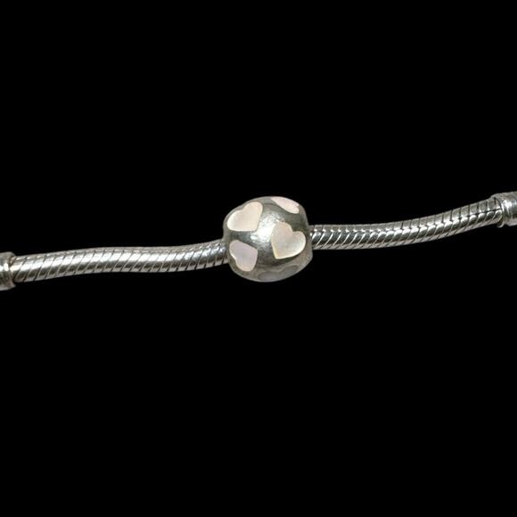 Authentic Pandora Love Me mother of pearl heart charm 925 Silver - Picture 1 of 8